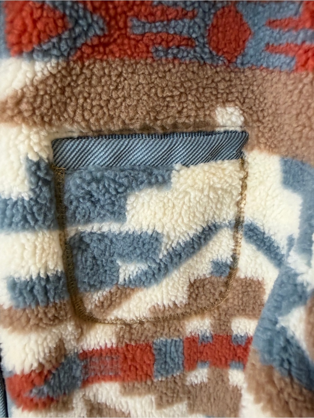 Pendleton Cream, Blue & Brown Southwestern Plush Jacket - Picture 4 of 9